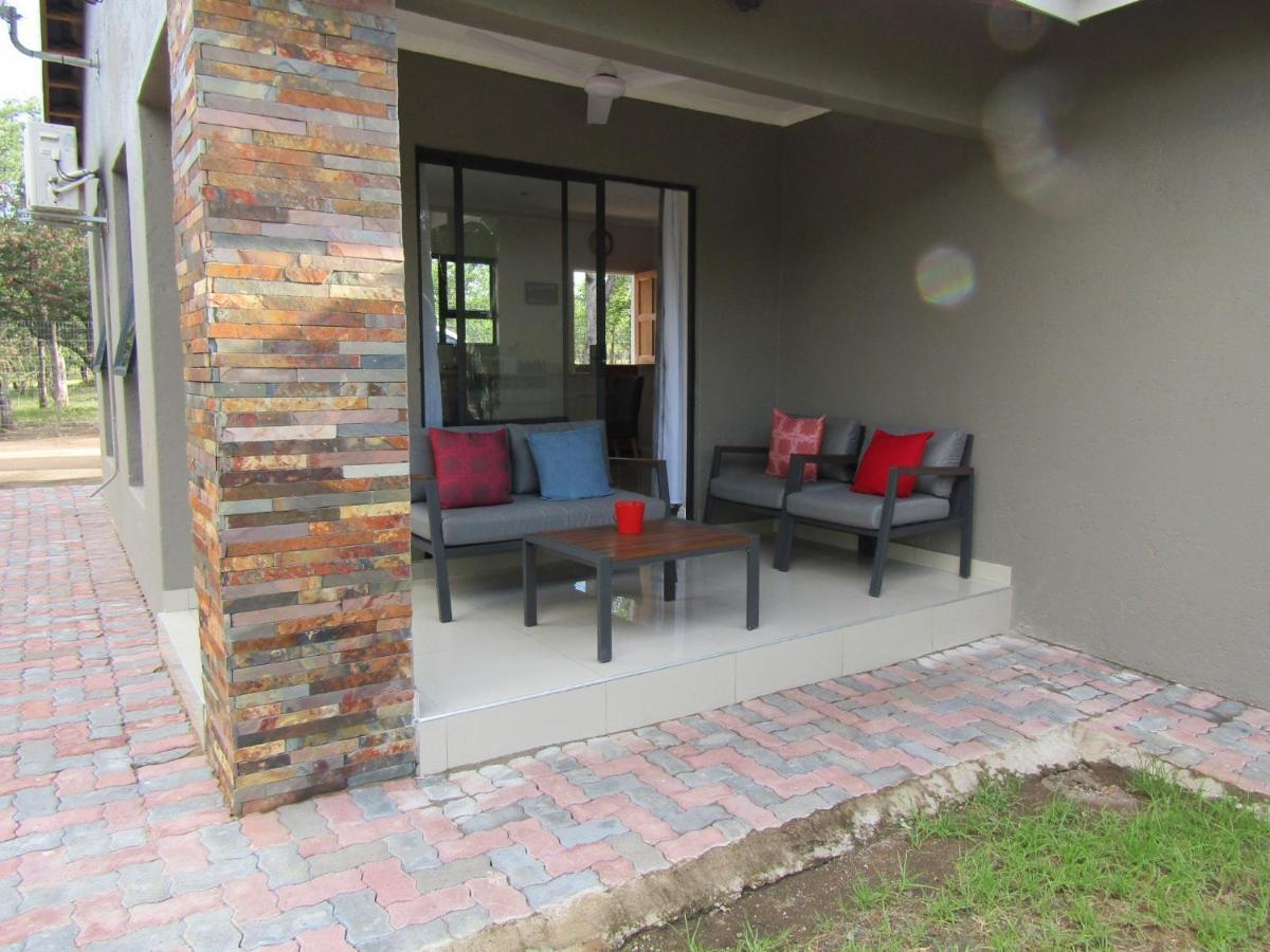 Pafuri Gate Guesthouse Mabiligwe ภายนอก รูปภาพ